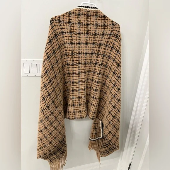 Fall wrap shrug - Picture 2 of 2